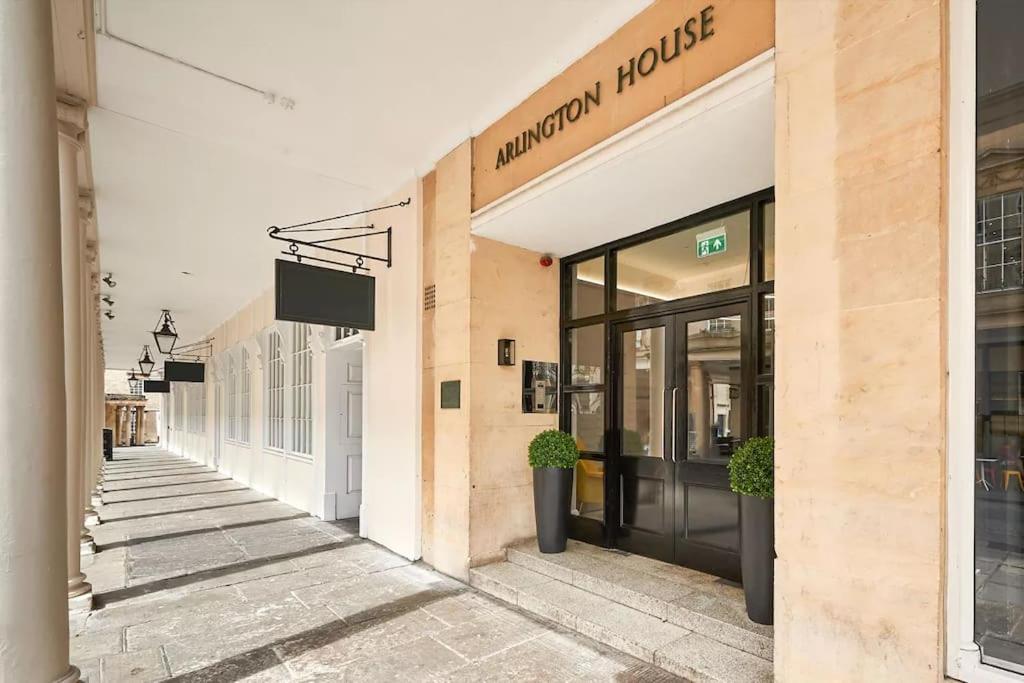 Haus Of Sulis, City Centre Apartment With Lift Access Bath Exterior foto